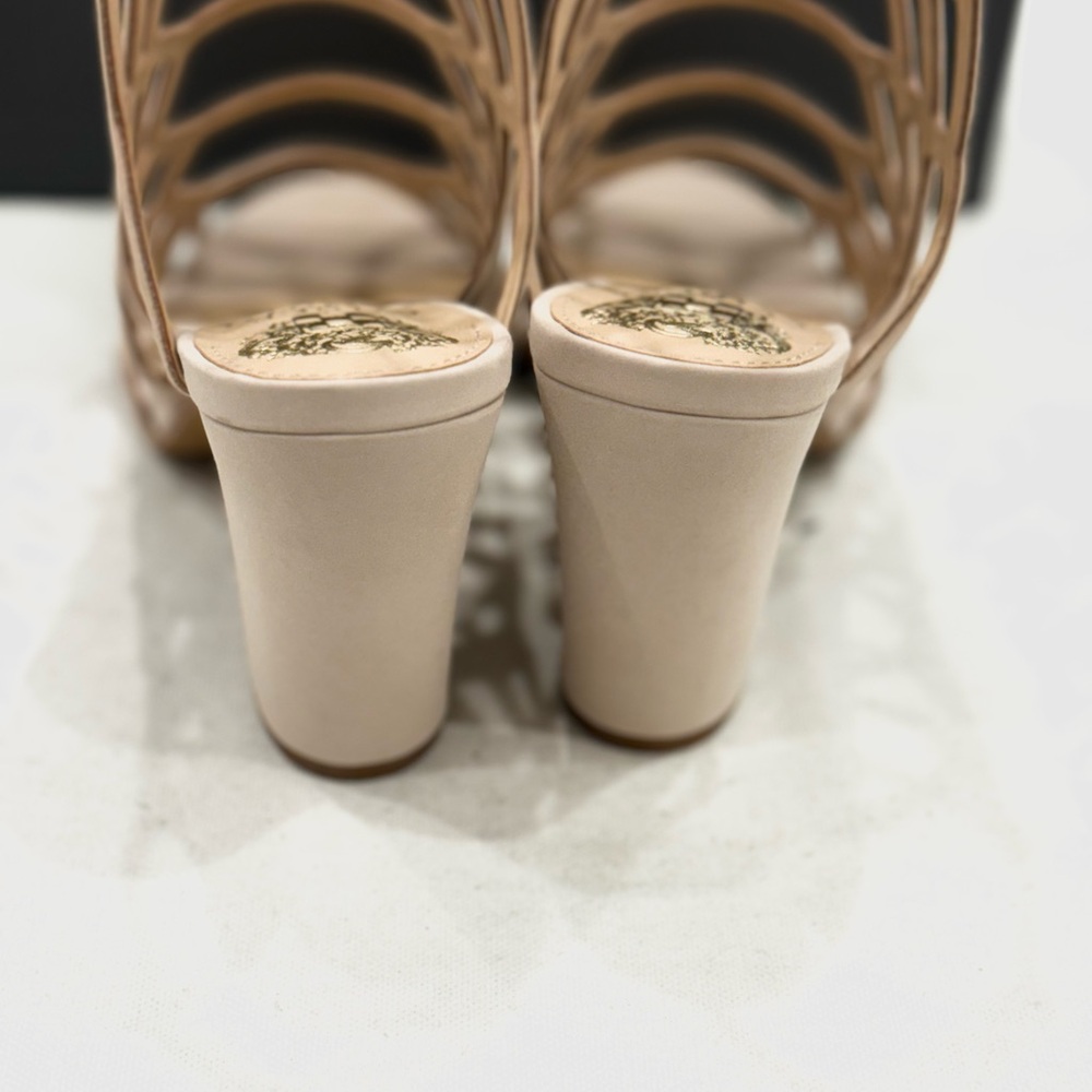 Vince Camuto VC-Naveena Women's Heels Color Nude Nubuck - Picture 4 of 12